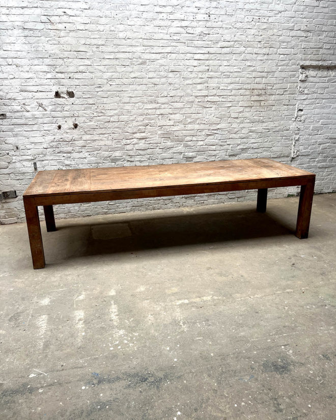 Elm table 3m