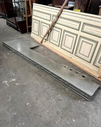 Pewter tray with vine garland 3m