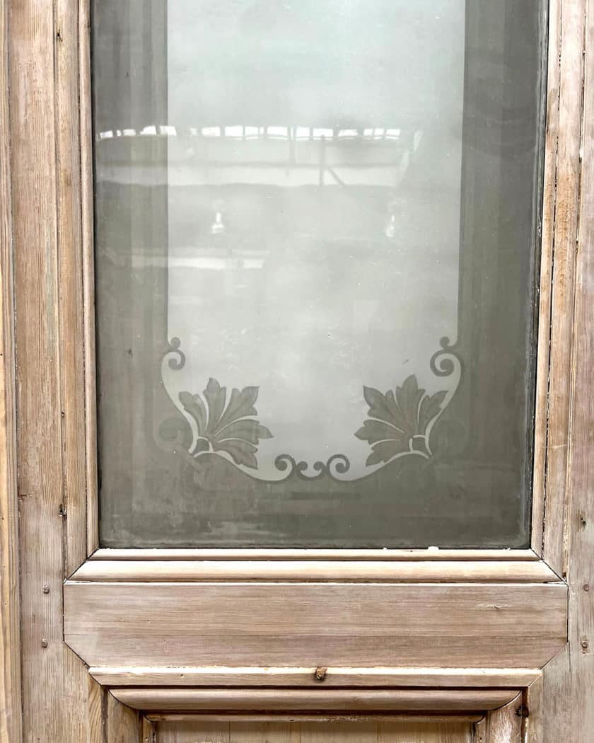 engraved glass door 297x64 cm
