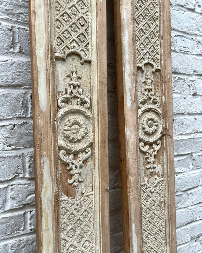Pair of mouldings 240x17cm