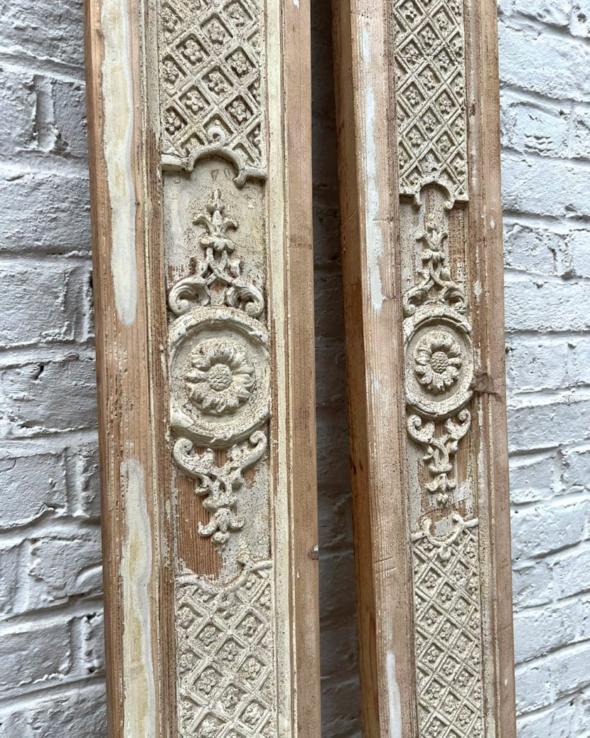 Pair of mouldings 240x17cm