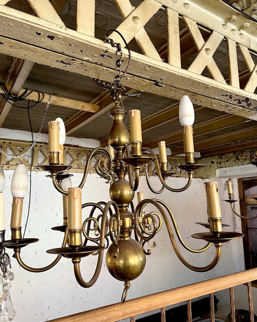 Dutch chandelier with 6 side branches