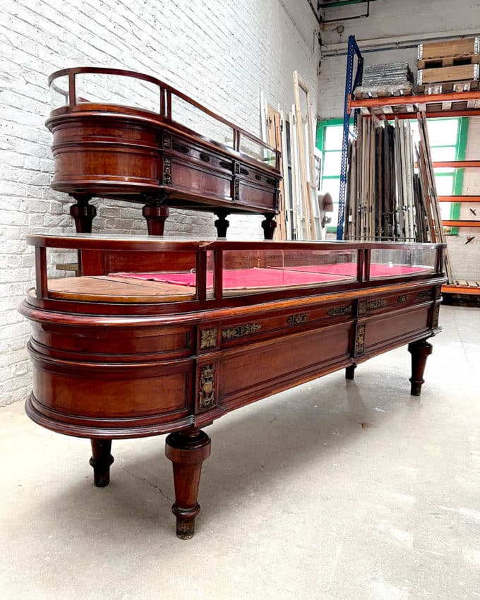 Pair of Palermo showcases 3