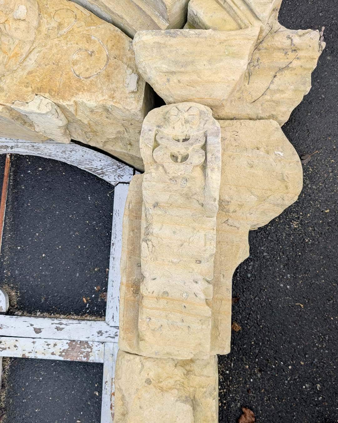 Paire d'ancienne arcade de chateau, XVIIIème corner | Matériaux Authentiques Paire d'ancienne arcade de chateau, XVIIIème corner