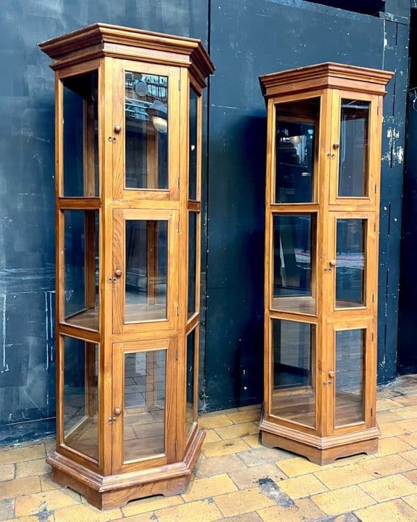 Paire de vitrine octogonale