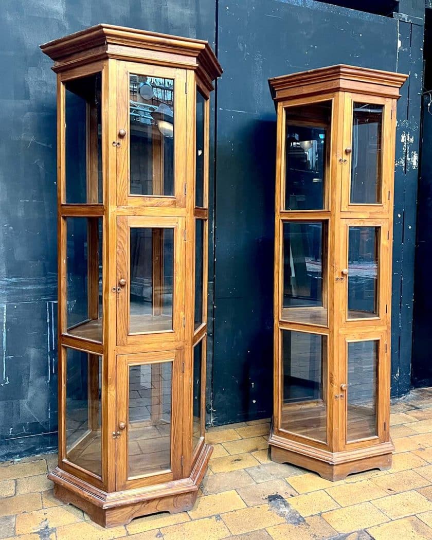 Paire de vitrine octogonale