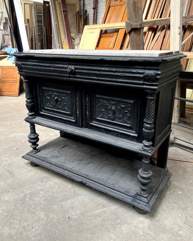Meuble d'appui d'espirt Néo-renaissance en bois brûlé