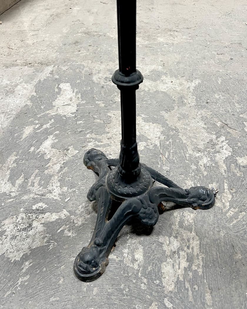 Lot de pieds de table de bistrot