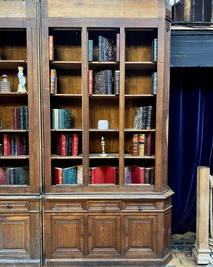 Bibliothèque en chêne début XXème