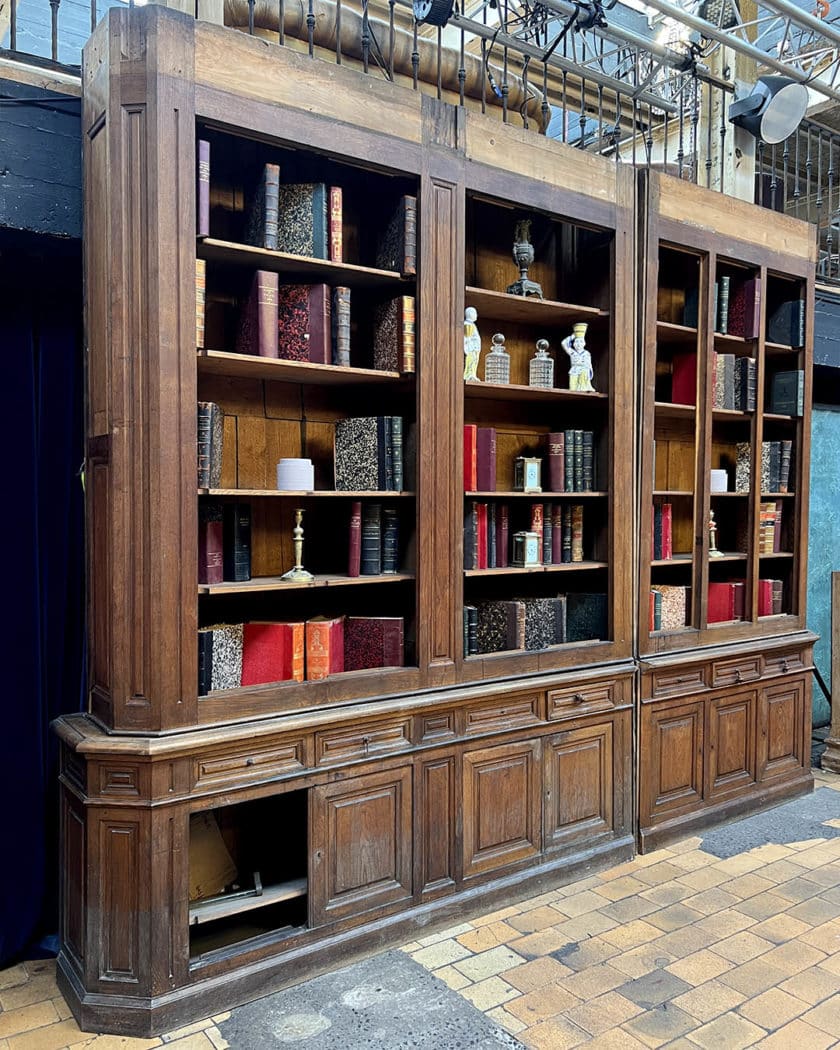 Bibliothèque en chêne début XXème