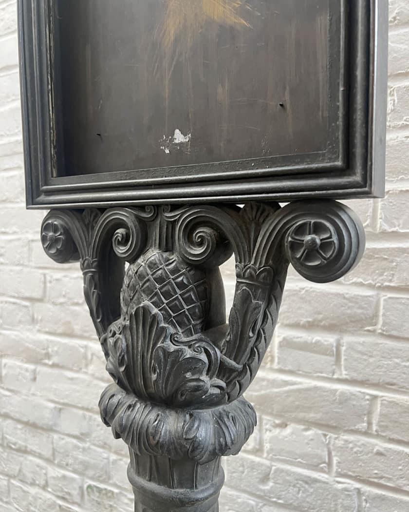 Porte menu en bronze, circa 1890