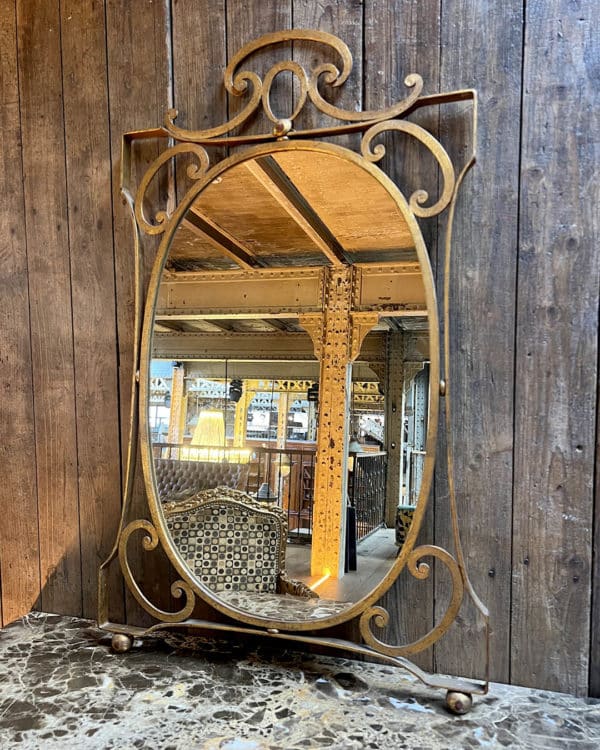 Miroir en fer forgé doré 56x99x2,5cm
