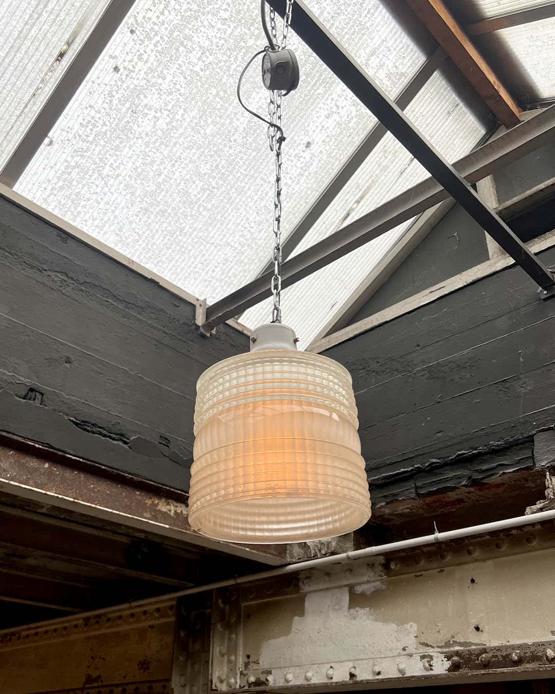 Suspension holophane