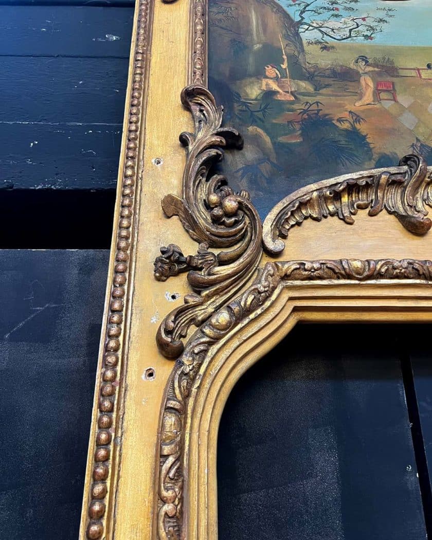 Élément de boiserie, linteau de porte, en bois sculpté zoom 1