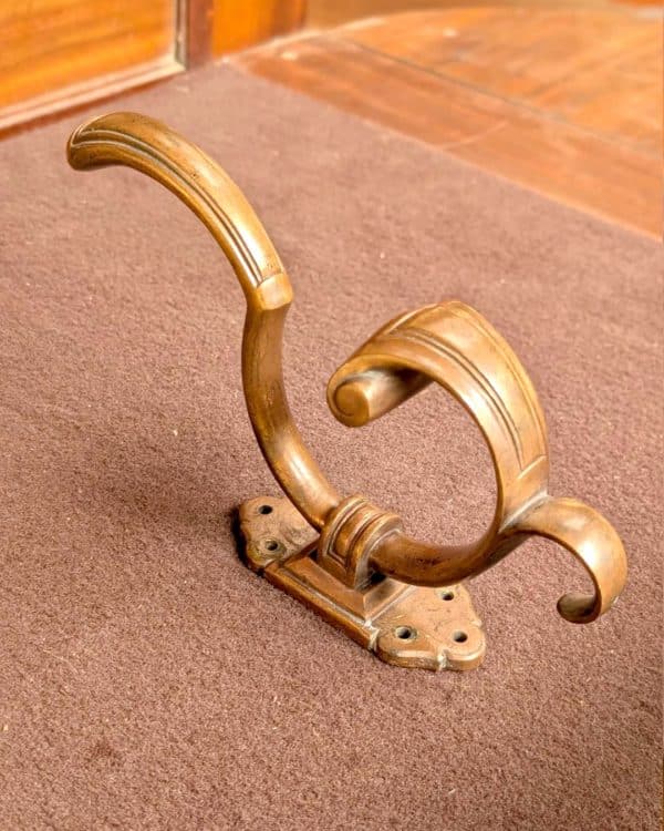 Ensemble de 13 paterres pour porte manteau