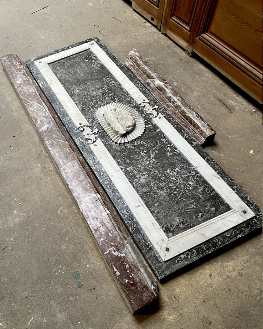 IMG_8373 | Matériaux Authentiques Plaque de marbre provenant d'un autel d'église