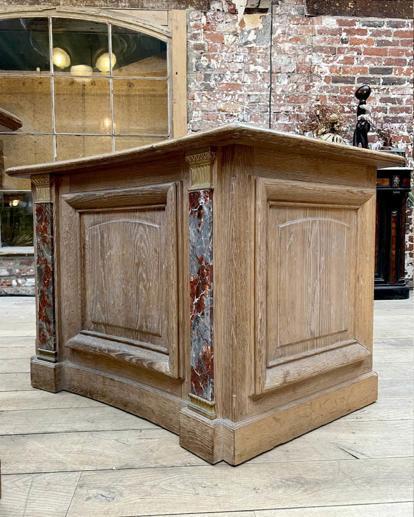 IMG_8540 | Matériaux Authentiques Lot de trois tables d'accueil cintrées