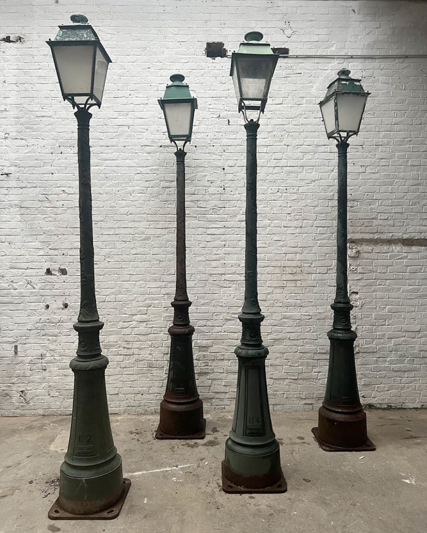 IMG_8634 | Matériaux Authentiques Lot de 4 lampadaires ancien en fonte
