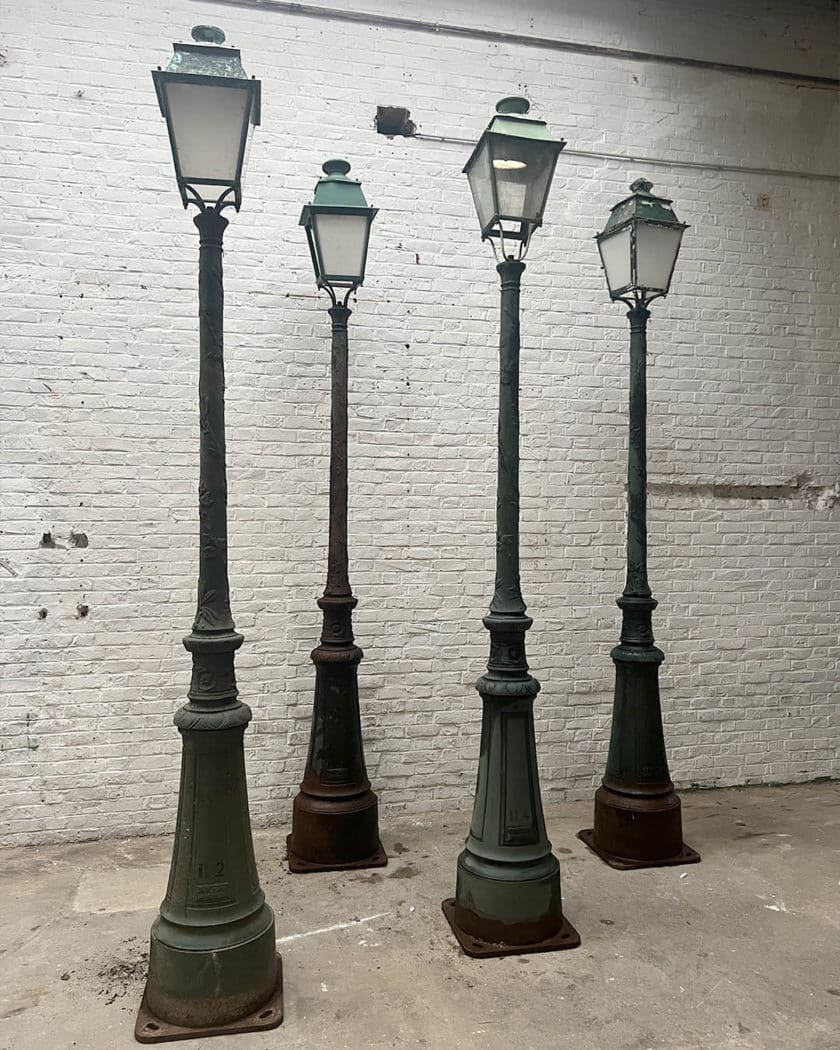 IMG_8637 | Matériaux Authentiques Lot de 4 lampadaires ancien en fonte