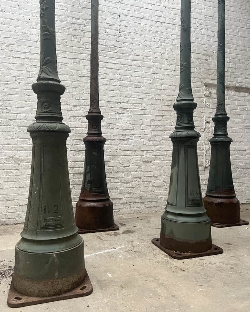 IMG_8639 | Matériaux Authentiques Lot de 4 lampadaires ancien en fonte