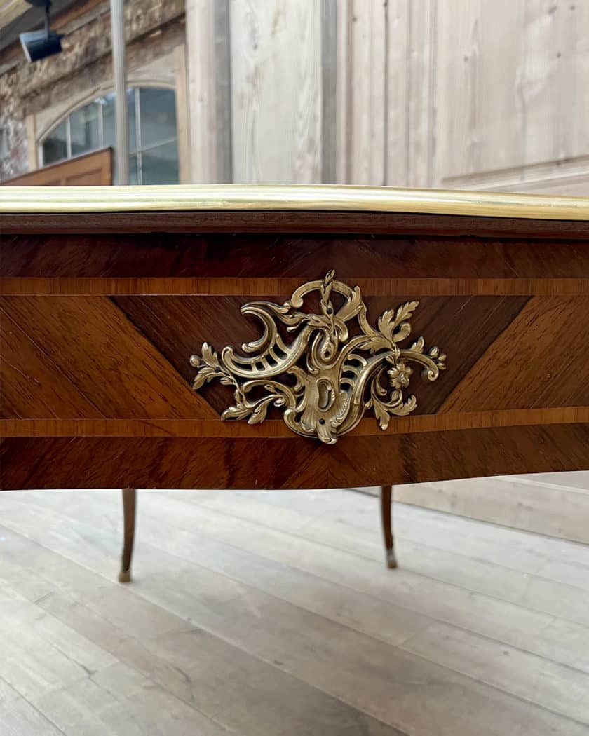 Bureau desprit Louis XV avec ses bronzes doré Maurice Rinck12 | Matériaux Authentiques Bureau d'esprit Louis XV avec ses bronzes doré Maurice Rinck